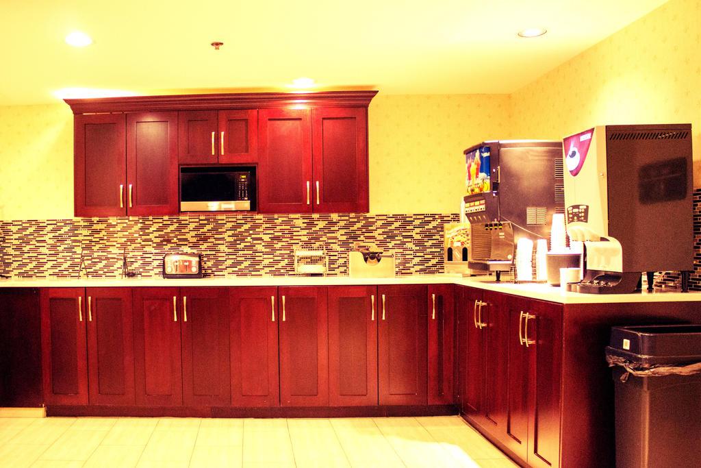 Prestige Aberdeen Lodge Kamloops Ngoại thất bức ảnh