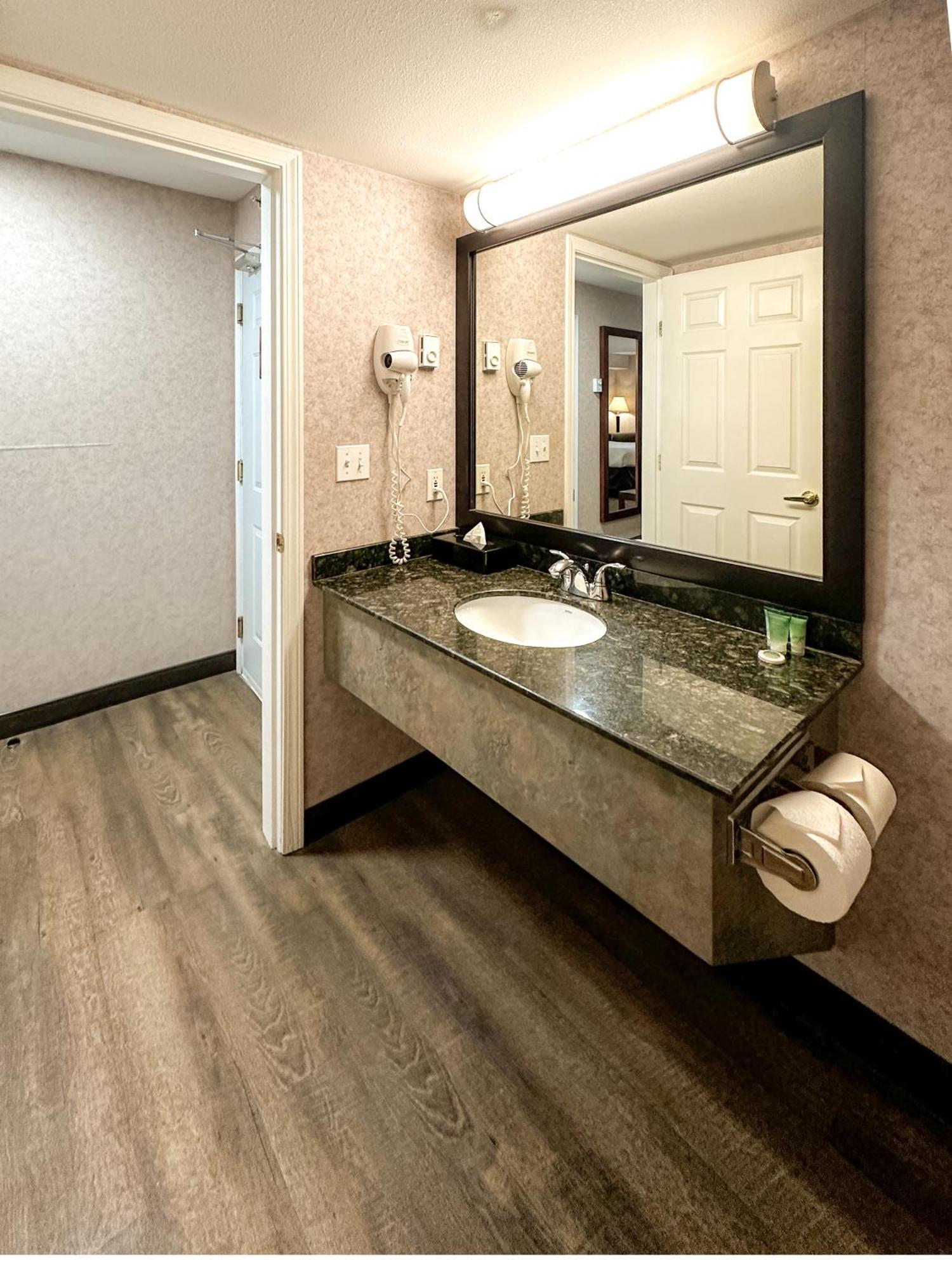 Prestige Aberdeen Lodge Kamloops Ngoại thất bức ảnh